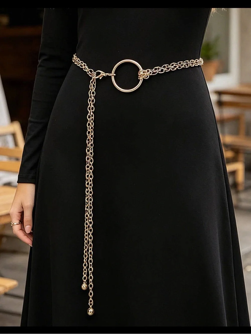 Boho Chic  Chain Circle Waist Belt - Sleek Metallic Accessory